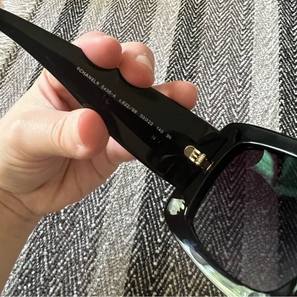 NEW NEVER USED Chanel Rectangle Sunglasses - Picture 4 of 7
